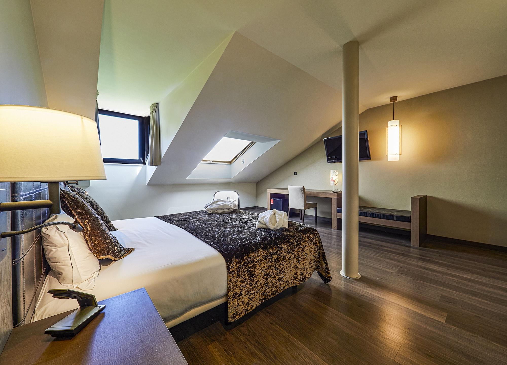 La Piconera Hotel & Spa Sardalla Ngoại thất bức ảnh